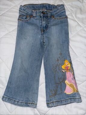 2T VTG Girls' Blue Denim Embroidery Aurora Disney's Sleeping Beauty flare Jeans